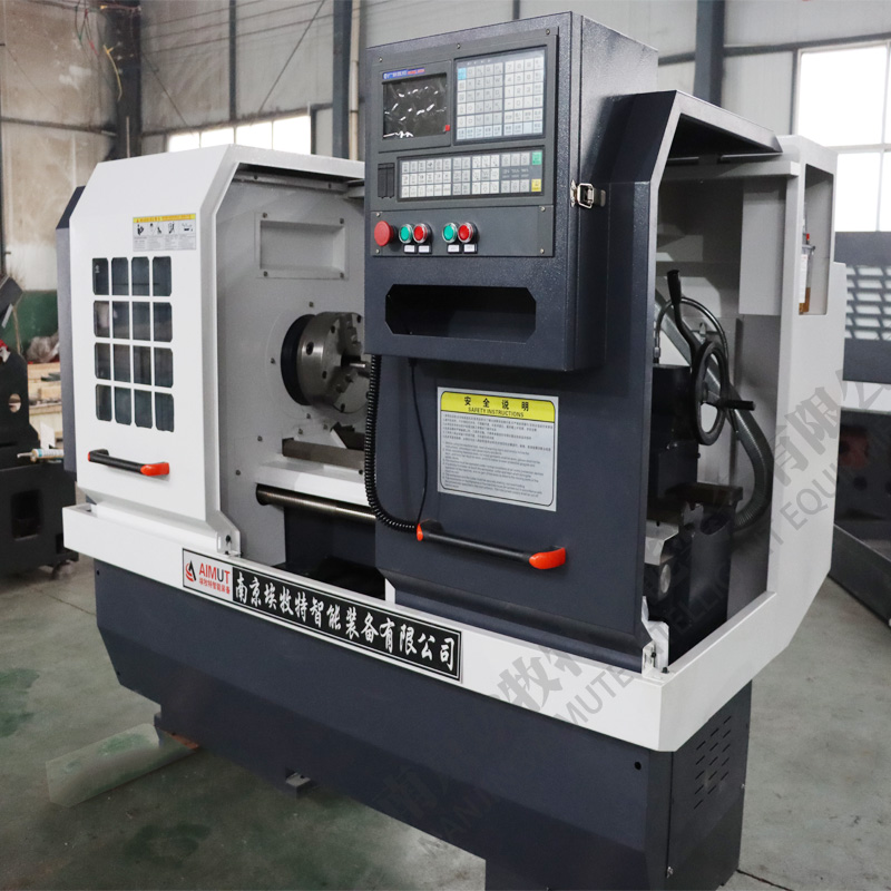 臥（wò）式數控車床實拍