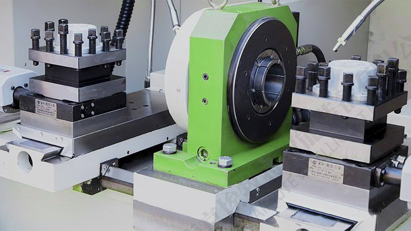 臥式數控雙頭車床細(xì)節