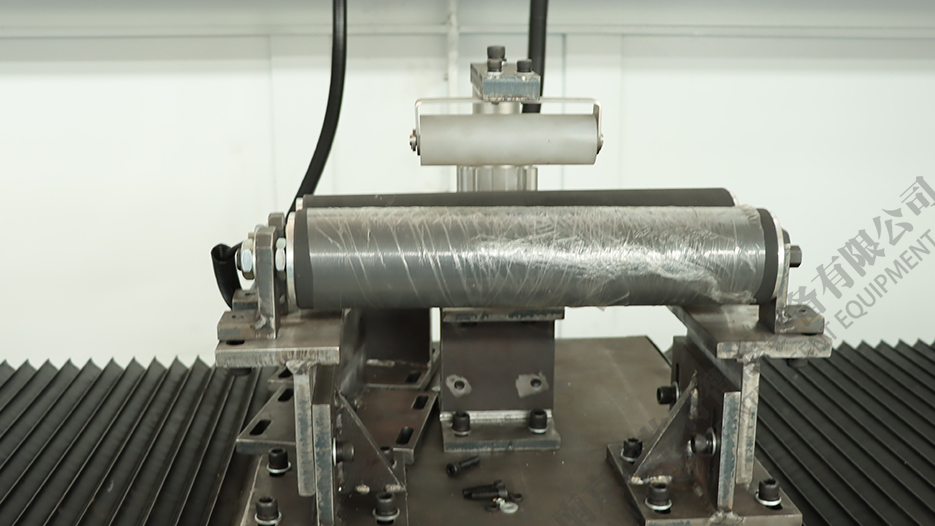 南京張（zhāng）總定製的雙（shuāng）頭數控臥式車床調試完成