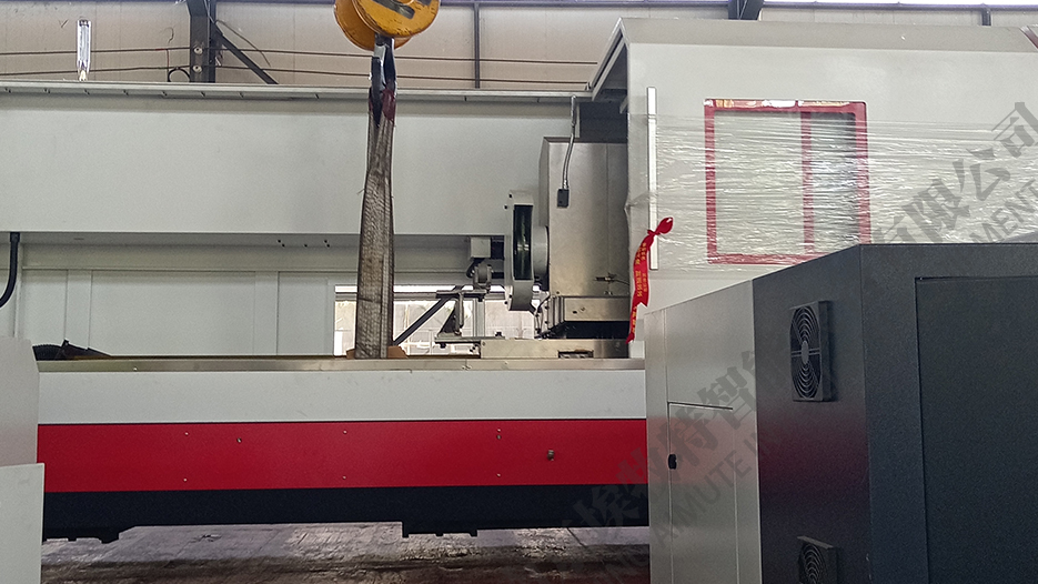 陝（shǎn）西客戶定製的雙頭數控臥式車床生產（chǎn）完發貨